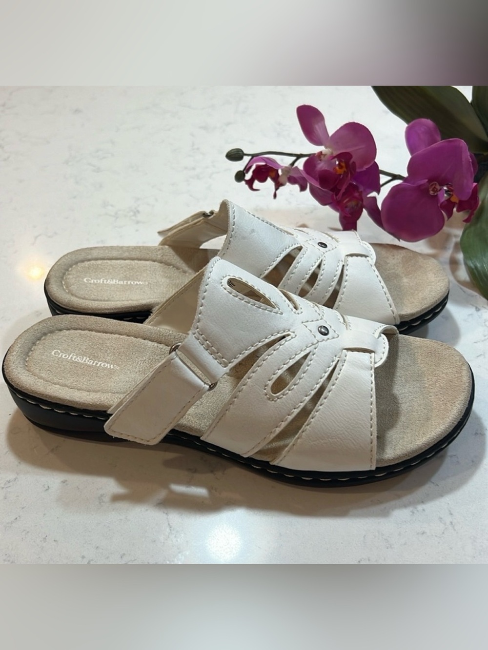 Croft & Barrow White Slide Velcro Thong Sandal Size 7.5